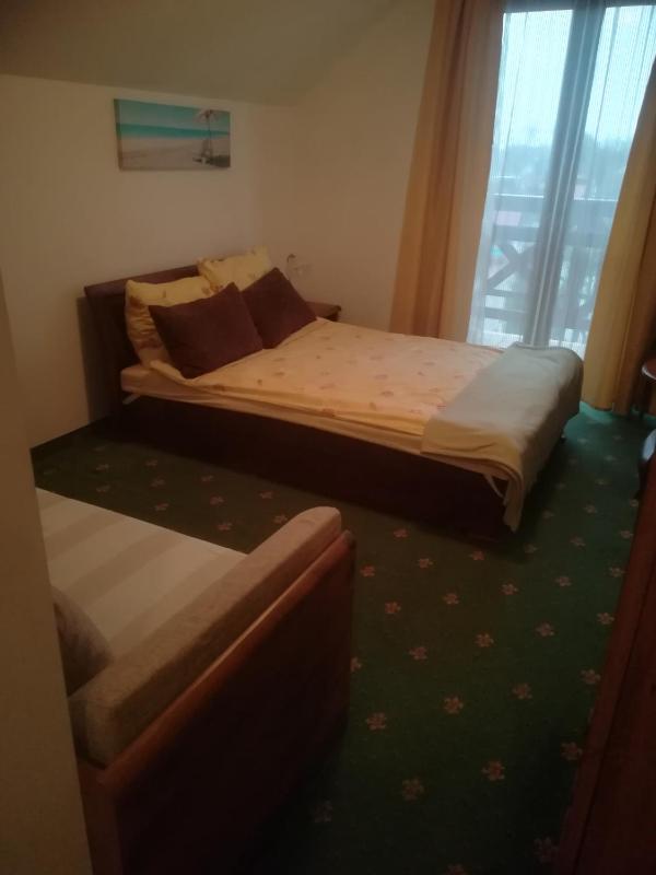 Family Room with Balcony and Sea View (2 Adults + 2 Children) image 4