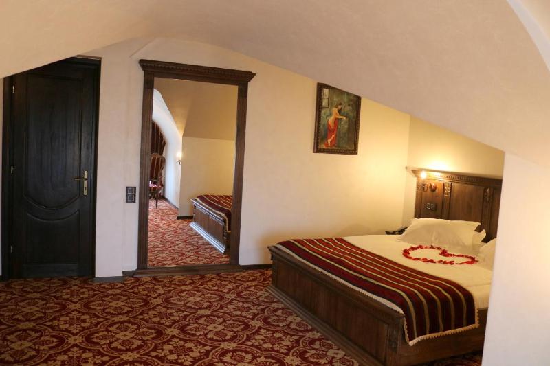 Apartment with Terrace image 1