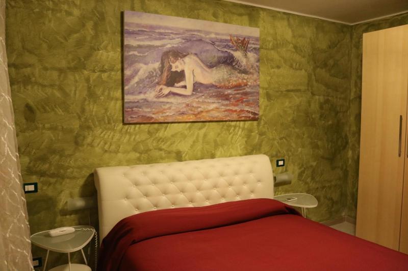 Twin Room image 1
