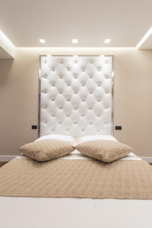 Deluxe Double Room with Shower image 4