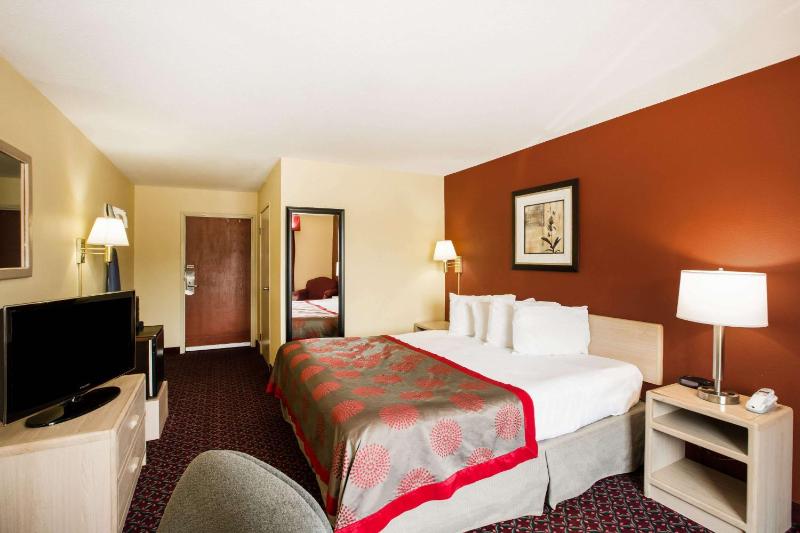 King Room - Mobility Access/Non-Smoking image 3