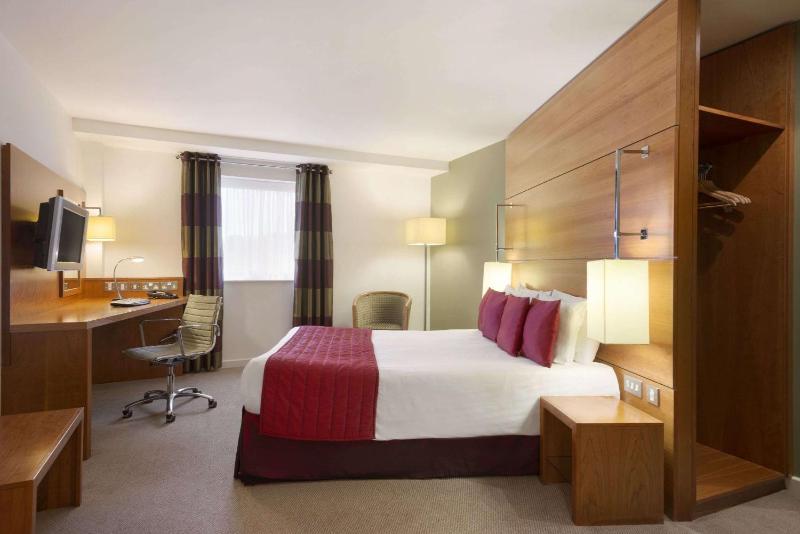 Executive Double Room - Non-Smoking image 3