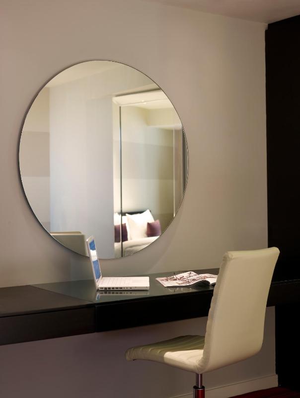 Park Plaza Leeds - image 19
