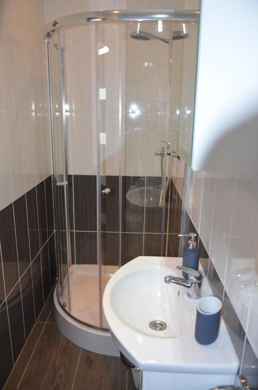 Apartment image 3
