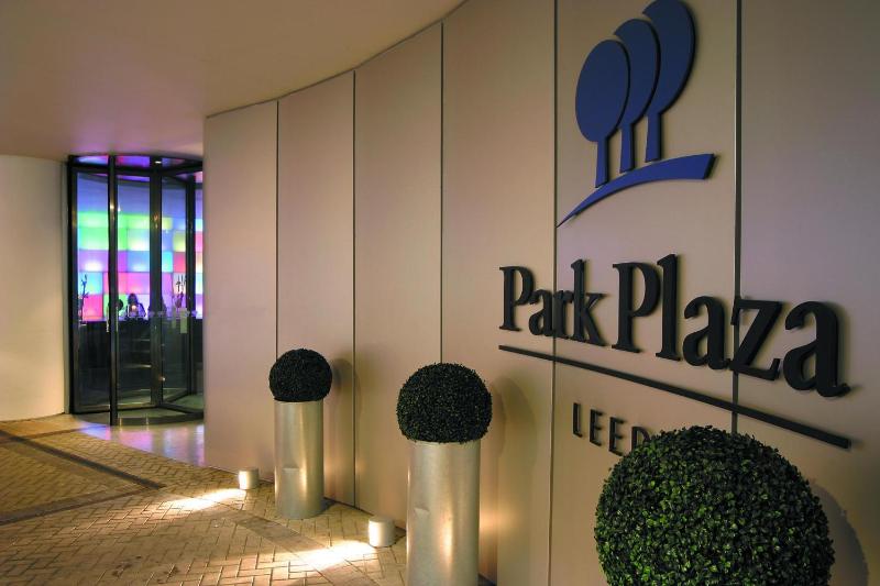 Park Plaza Leeds - image 13