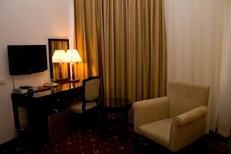 Delux Double or Twin Room image 2