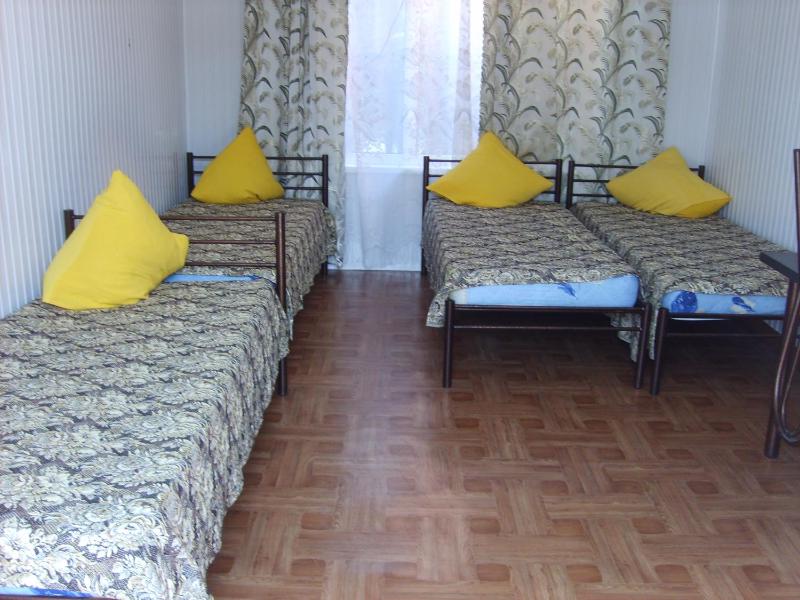 Quadruple Room image 2