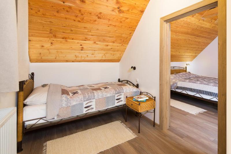 Two-Bedroom House - Mill image 3