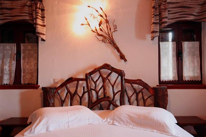 Double Room with Fireplace image 4