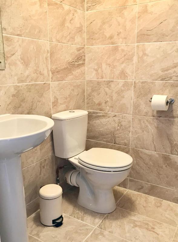 Starfits- Double Standard En-suite  image 3