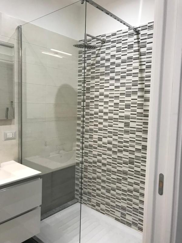 Double Room image 4