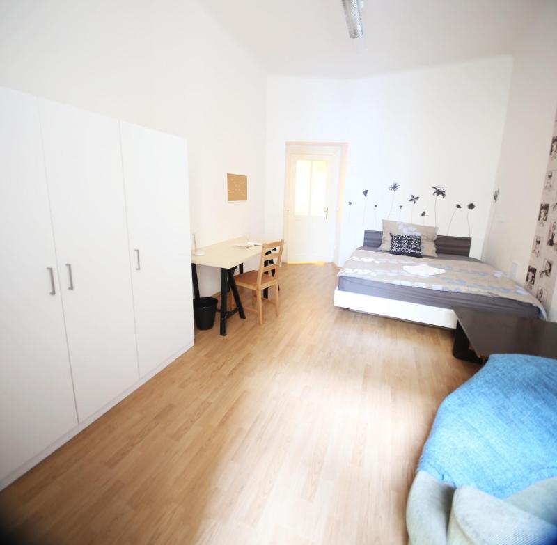 Apartment image 2