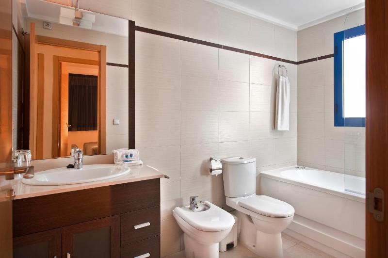 Two-Bedroom Apartment - Penthouse image 3