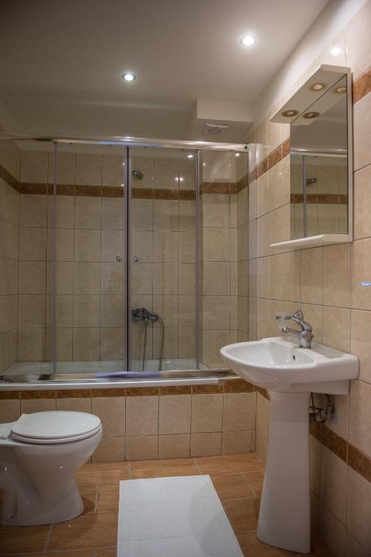 Superior Suite image 2