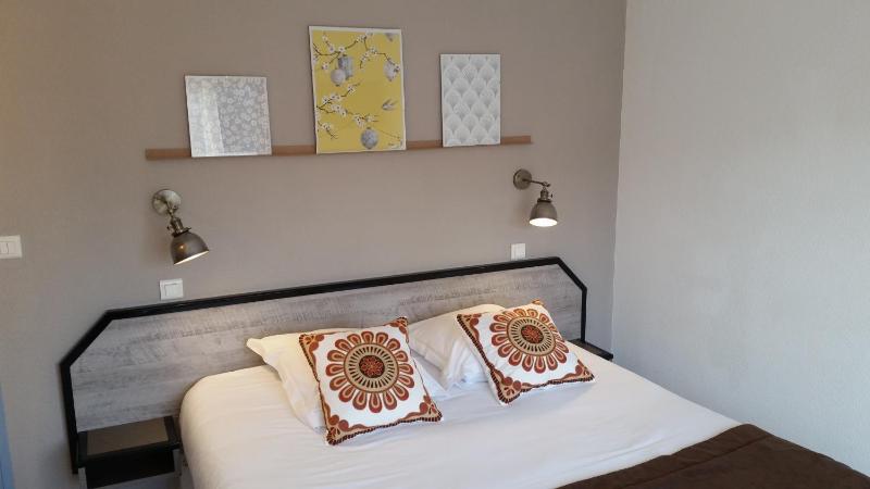 Double Room with Terrace image 1