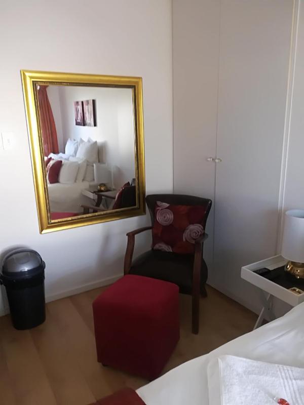 Lighthouse Accommodation - image 7