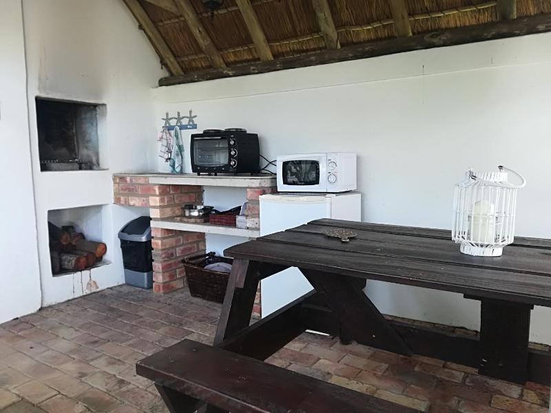 Lighthouse Accommodation - image 6