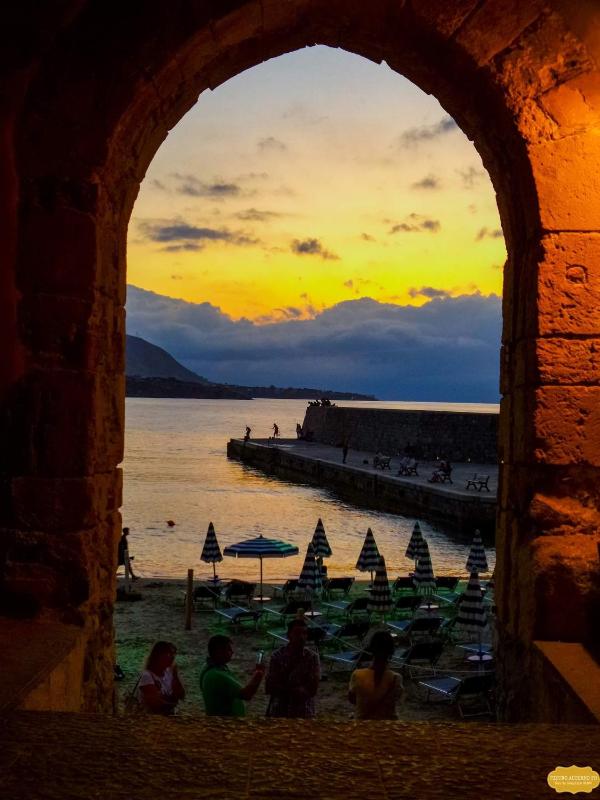 Balcone sulla spiaggia - image 6