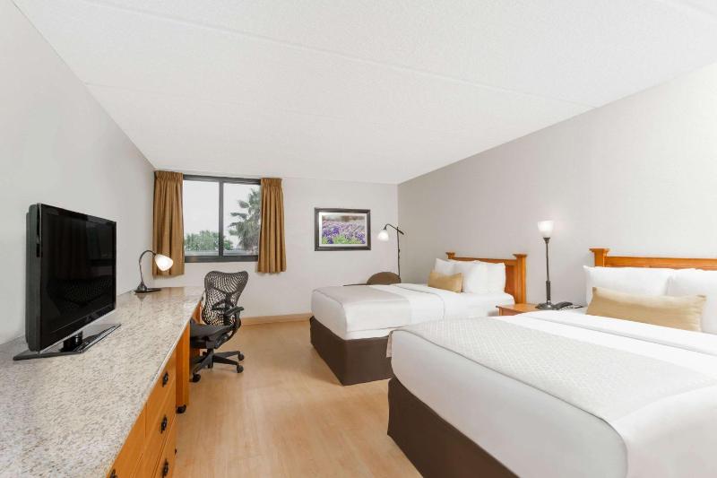Wyndham Garden Austin - image 2