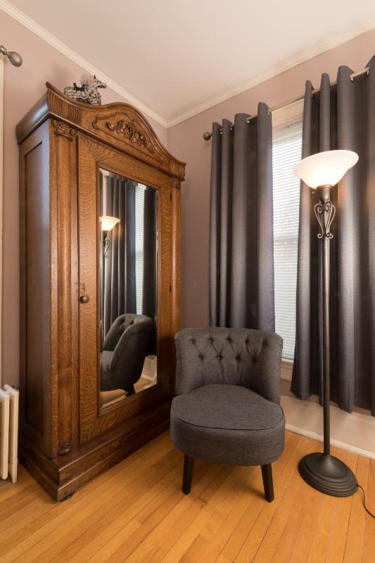 Deluxe Double Room with Shower image 3