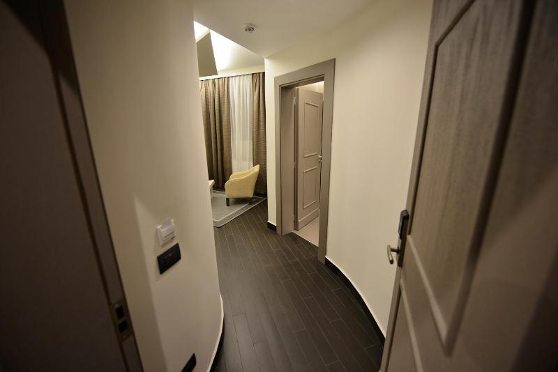 Suite image 2