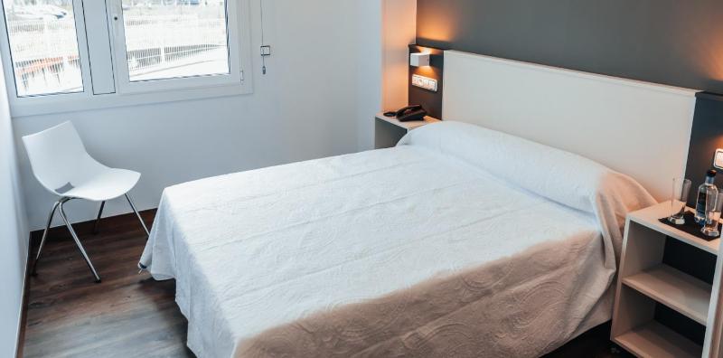 Double Room with Private Bathroom image 2