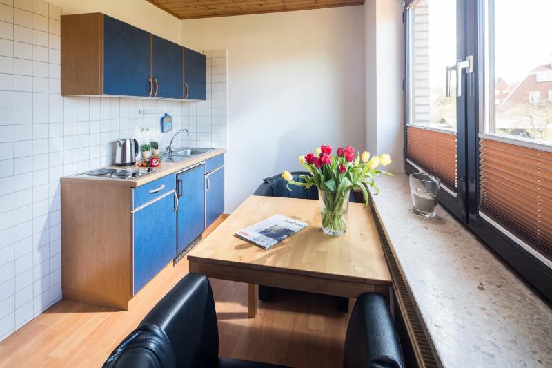Apartment image 3