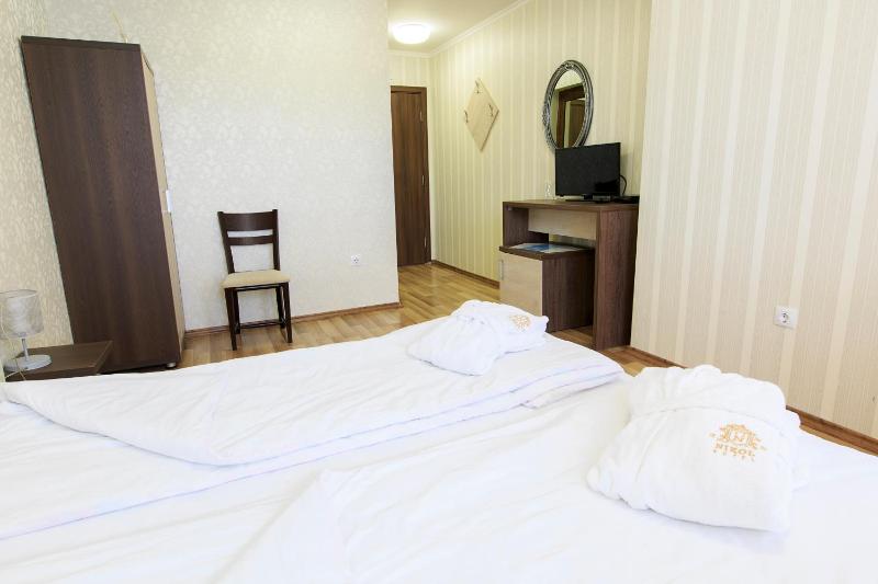 Comfort Double Room with Bath image 4