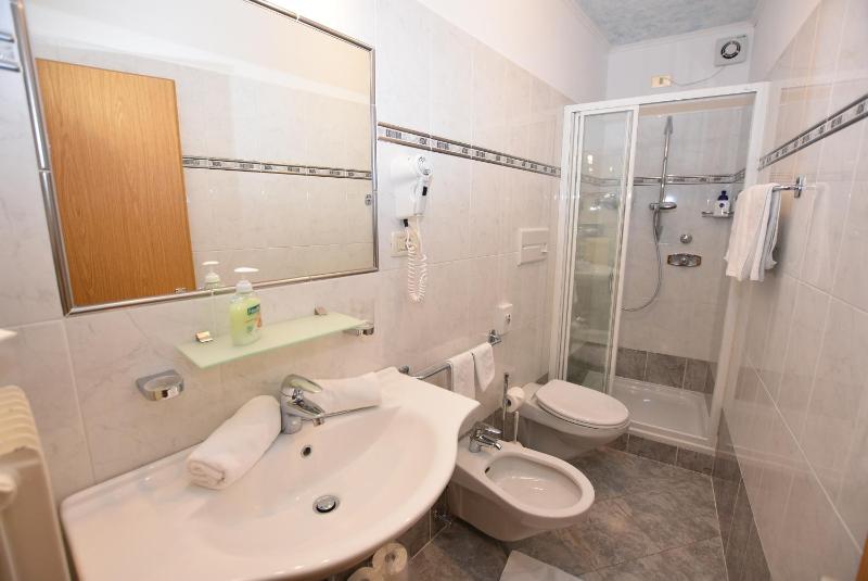 Suite image 2