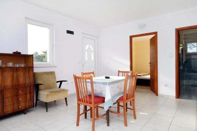 One-Bedroom Apartment with Terrace and Sea View image 2