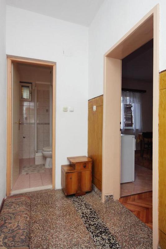 One-Bedroom Apartment with Terrace image 4