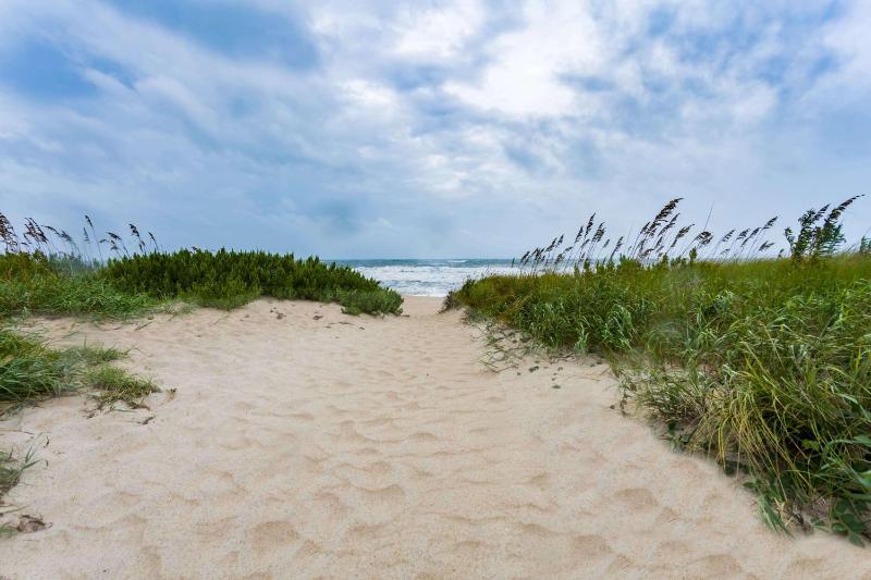 Days Inn by Wyndham Kill Devil Hills Oceanfront - Wilbur - image 16