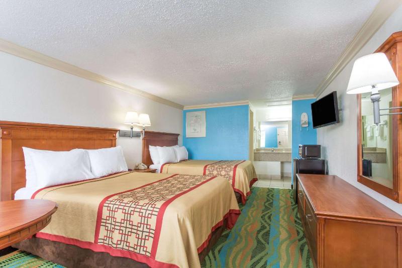 Days Inn by Wyndham Virginia Beach Town Center - image 18