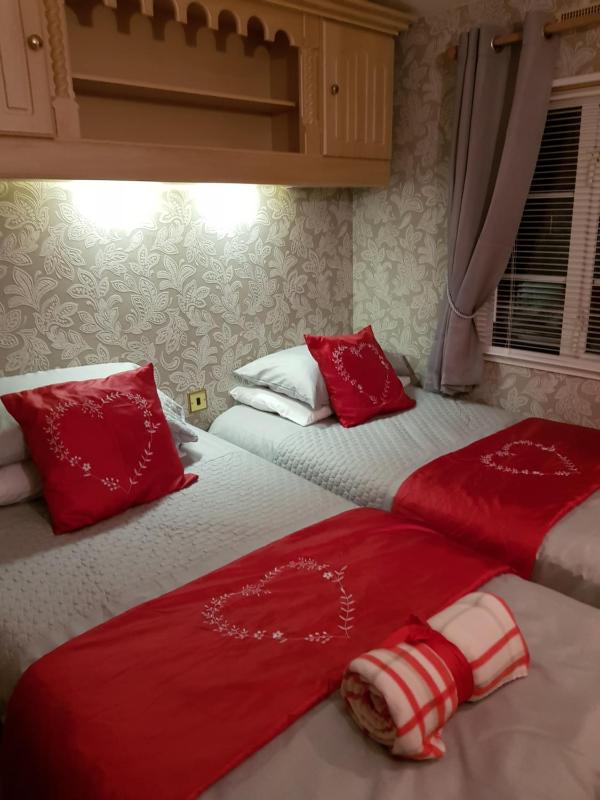 Mobile Home image 3
