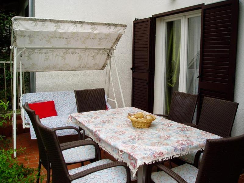 Four-Bedroom Holiday Home image 3