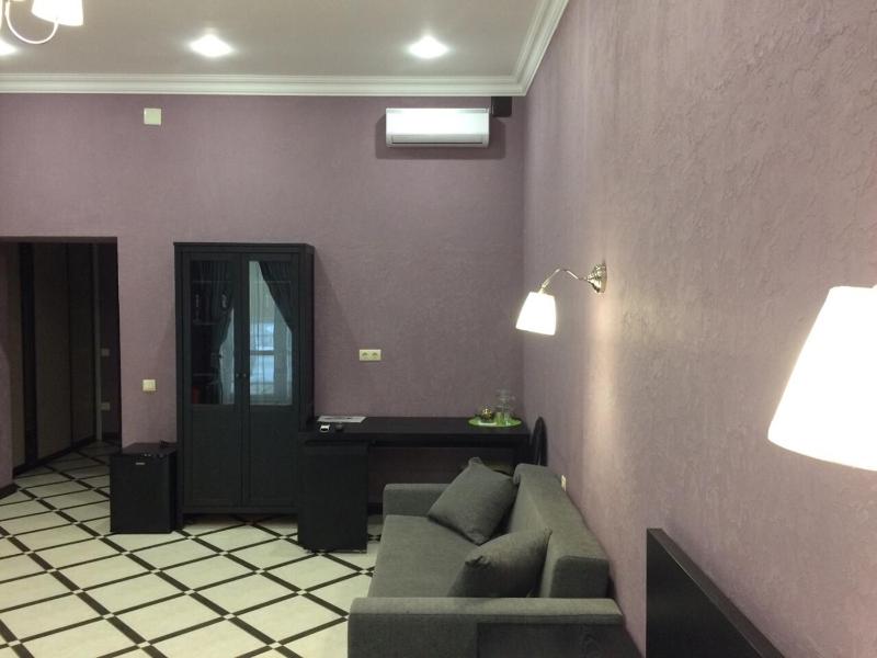 Triple Room with Private Bathroom image 2