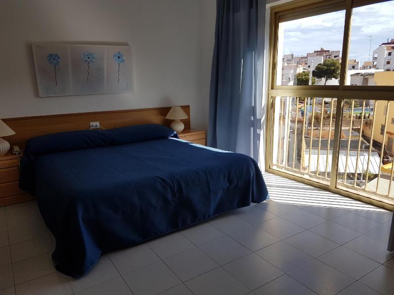 Twin Room image 1