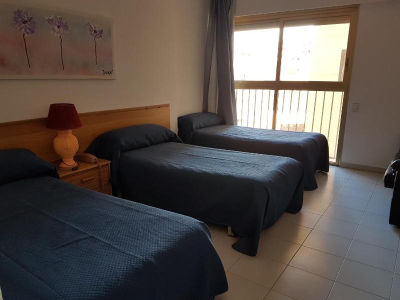 Classic Triple Room image 1