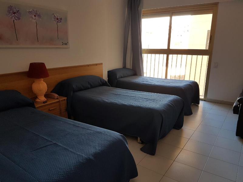 Classic Triple Room image 4