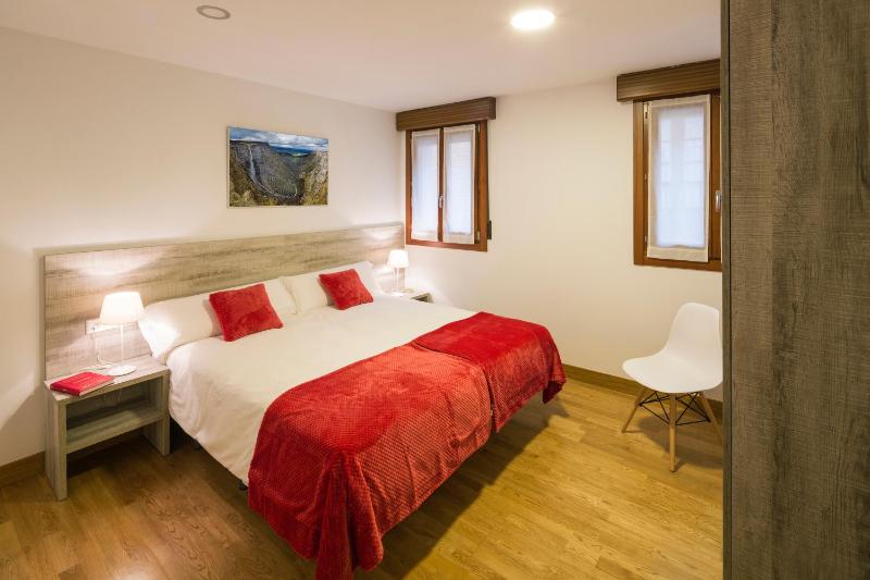 Two-Bedroom Apartment with Plaza View image 4