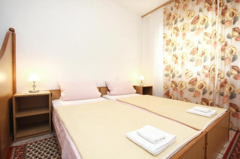 Studio with Balcony and Sea View image 3