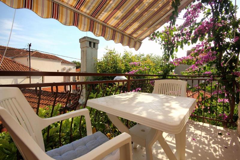 Studio with Balcony and Sea View image 2