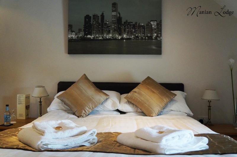 Double Room image 1
