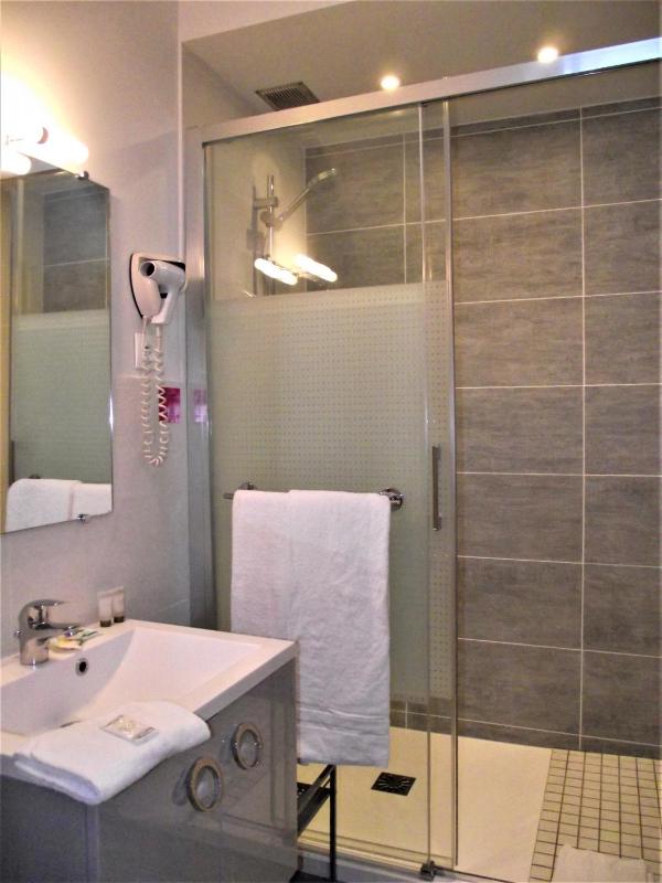 Hotel Mondial - image 36