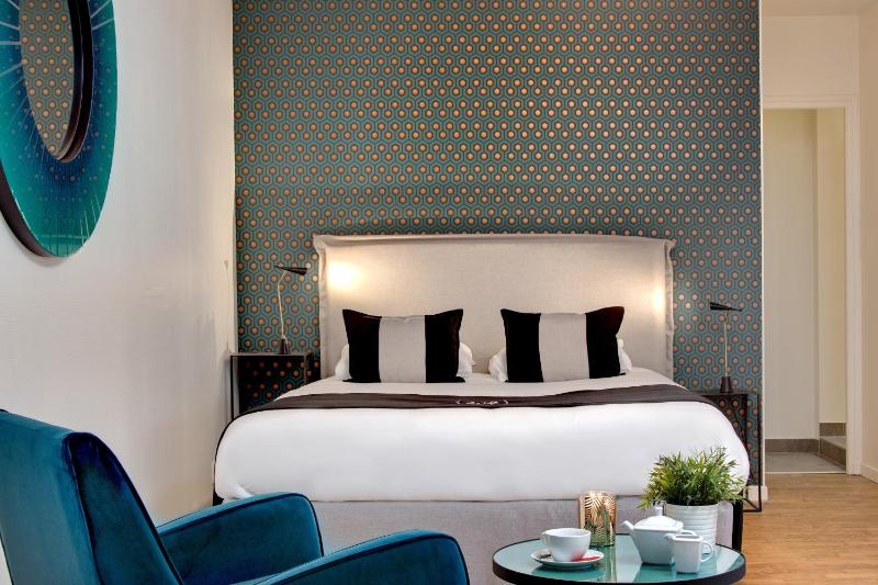 Two-Bedroom Apartment - Meursault image 4