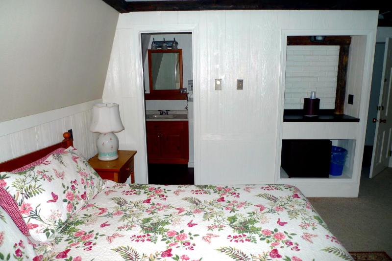 King Room image 4
