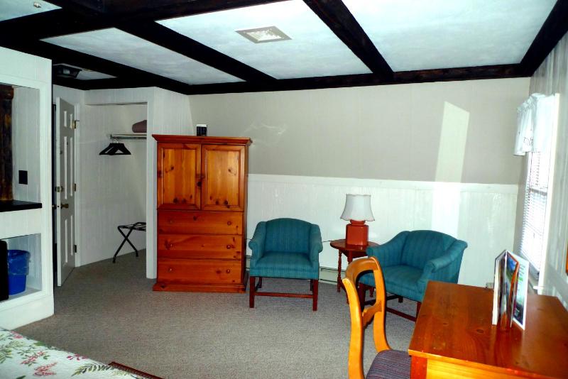 King Room image 2