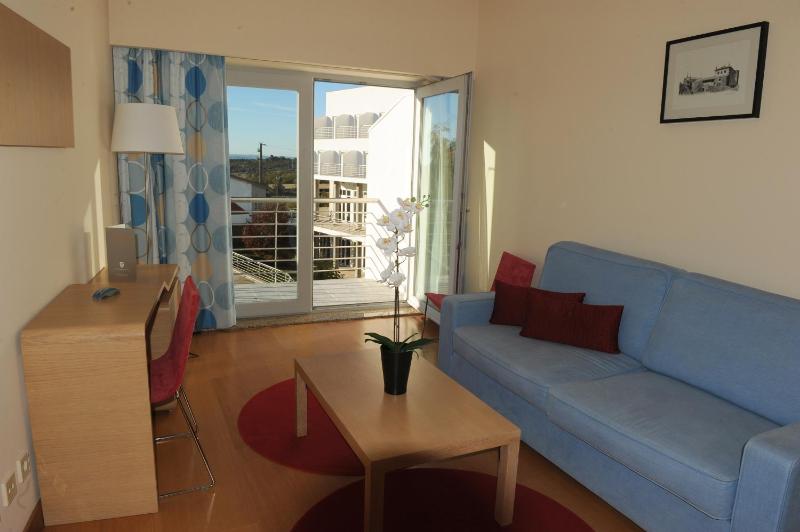 Family Suite (2 Adults + 2 Children) image 4