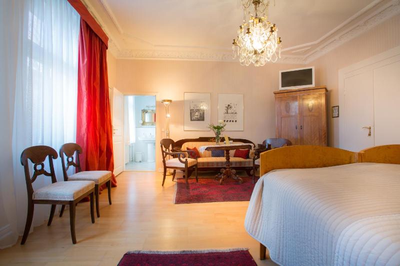 Triple Room image 3