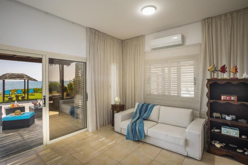 Villa image 4